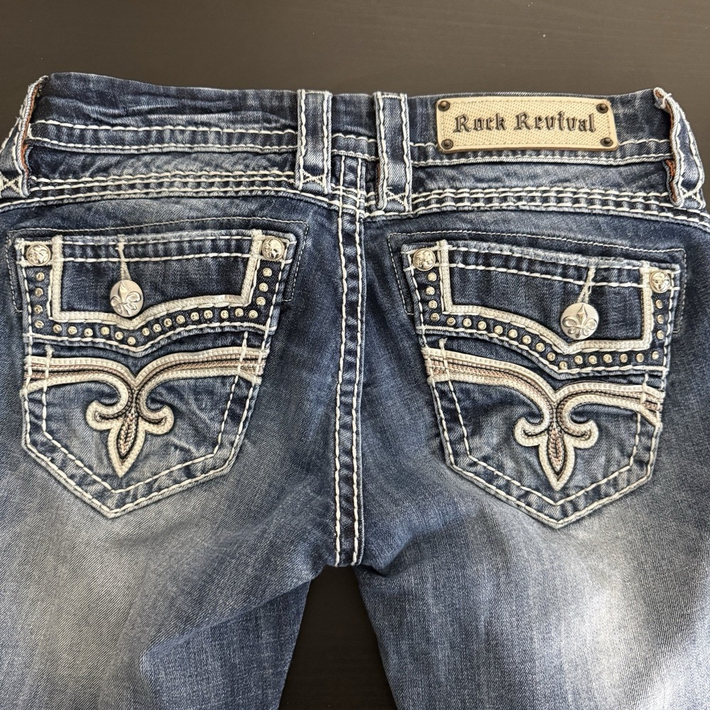 Rock Revival Benna Capri Jeans Women's‎ Size 26 Embellished Flap Pockets Y2K
